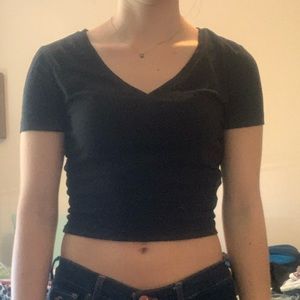 Cropped black v neck shirt